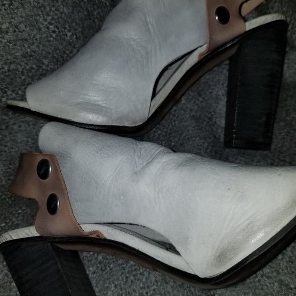Free People, 'Picture This' Leather Peep Toe Heels, Dove Gray/Tan, Size 36 BNIB - Picture 9 of 10